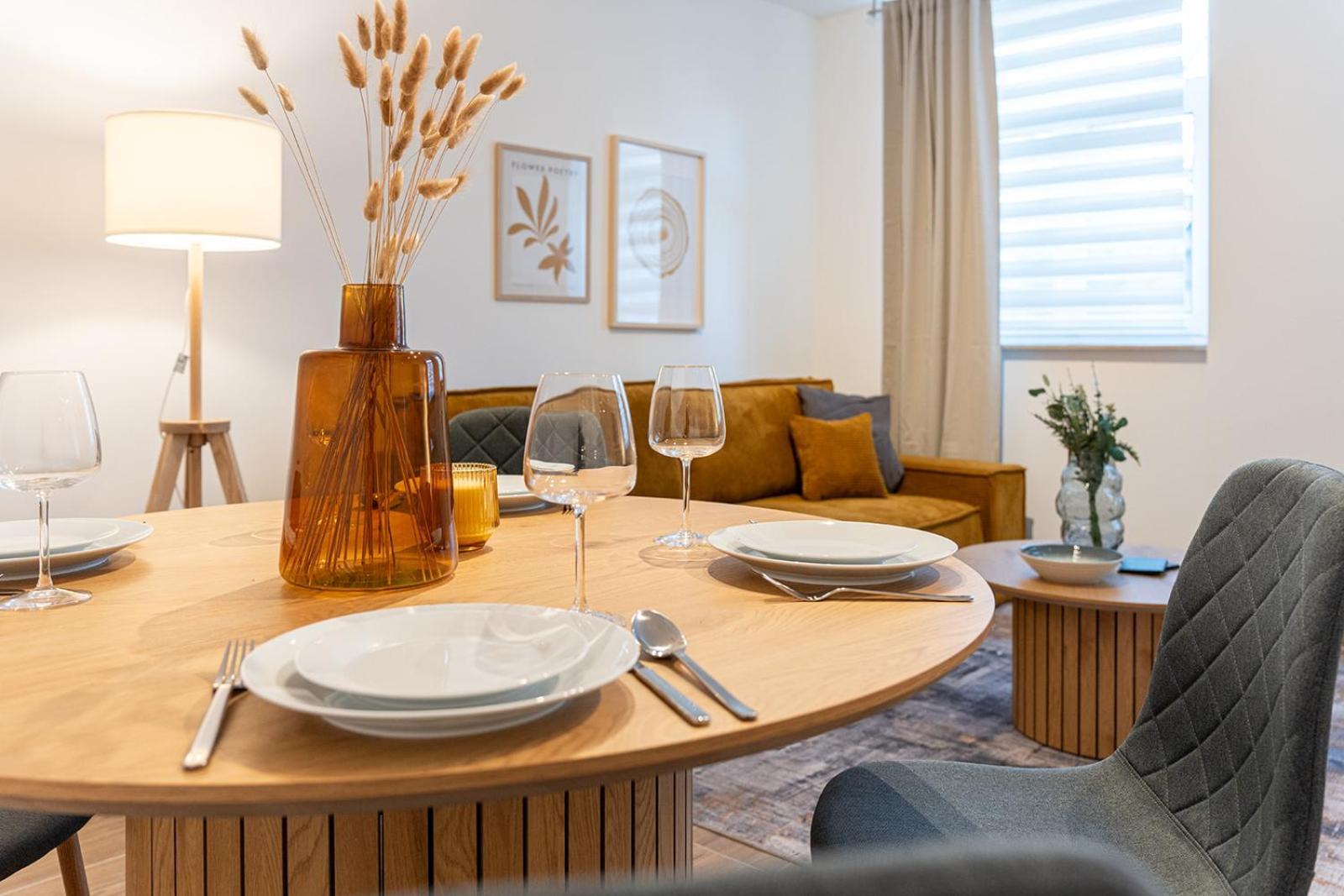 Benville - Grosser Garten - Modern -wlan Appartement Dresden
